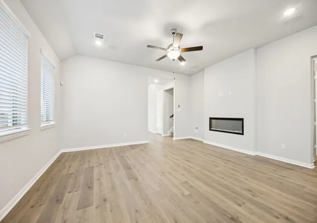 Photo 3 of Sale Pending at 2641 Fargo Pl, Rockwall, TX 75087 | MLS# 21300242 | Listing updated on 2026-08-19