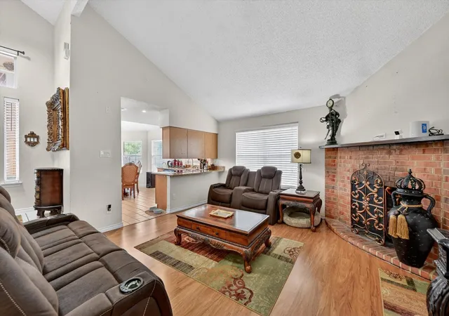 Homes for sale in Mansfield, TX | 525 Berryhill Dr, Mansfield, TX 76063 | MLS# 21300249