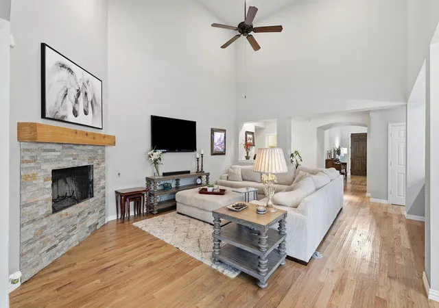 4th image of 8313 Primrose Trl, Lantana, TX 76226 | MLS# 21289074