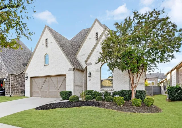 Homes for sale in Little Elm, TX | 5117 Ember Pl, Little Elm, TX 76227 | MLS# 21296713