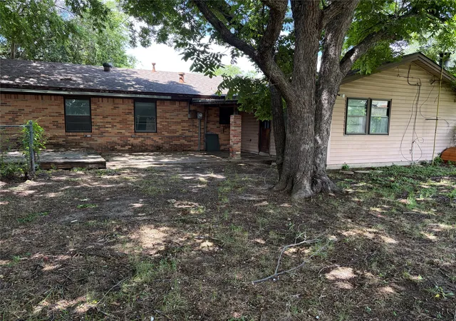 Homes for sale in Irving, TX | 2036 Salem St, Irving, TX 75061 | MLS# 21299191