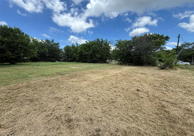 Homes for sale in Greenville, TX | 2806 College St, Greenville, TX 75401 | MLS# 21300292