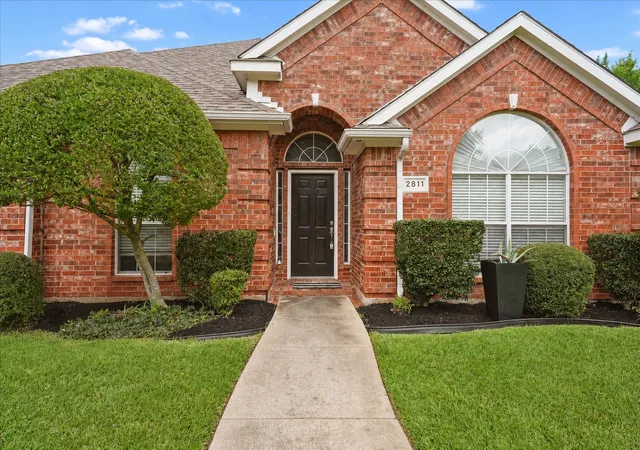 Homes for sale in Richardson, TX | 2811 Ashbury Dr, Richardson, TX 75082 | MLS# 21299930