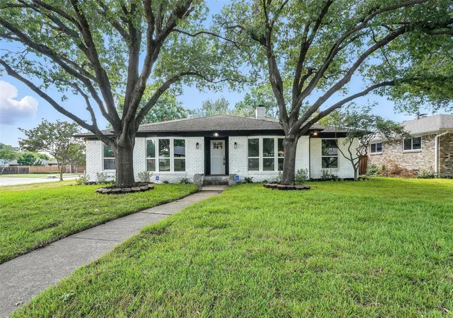 Photo 2 of Single family home for sale at 4303 Blackheath Rd, Dallas, TX 75227 | MLS# 21300328 | Listing updated on 2026-08-30