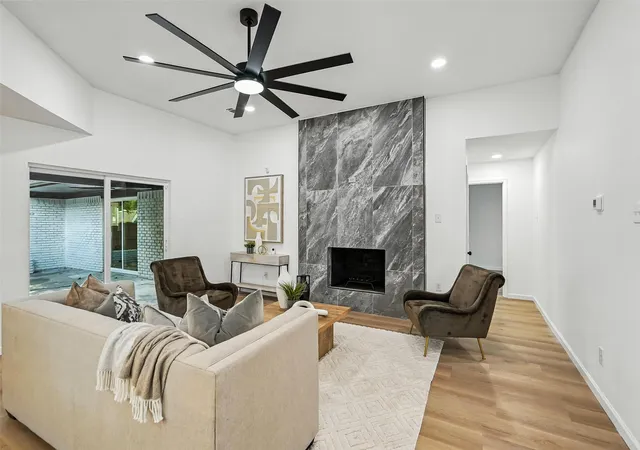 Photo 3 of Single family home for sale at 4303 Blackheath Rd, Dallas, TX 75227 | MLS# 21300328 | Listing updated on 2026-08-30