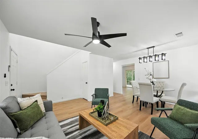 Photo 3 of Single family home for sale at 6218 Everglade Rd, Dallas, TX 75227 | MLS# 21300347 | Listing updated on 2026-08-30
