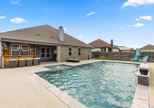 Homes for sale in Robinson, TX | 371 Violet Dr, Robinson, TX 76706 | MLS# 21298034