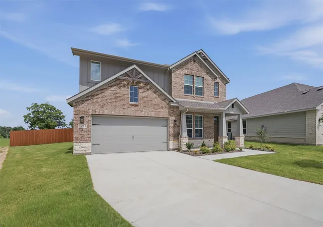Photo 3 of Single family home for sale at 1233 Frio Dr, Springtown, TX 76082 | MLS# 21297236 | Listing updated on 2026-09-07
