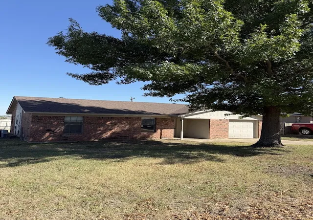 Photo 2 of Single family home for sale at 11204 Liberty School Rd, Azle, TX 76020 | MLS# 21299526 | Listing updated on 2026-10-07