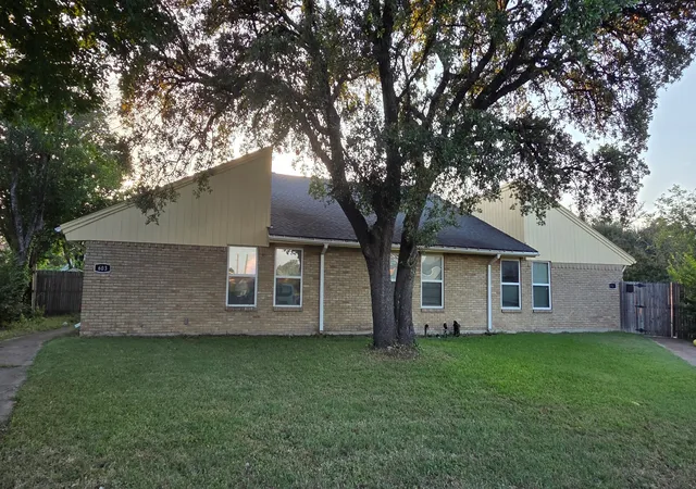 Photo 1 of Multi family home for sale at 603 Woodhaven Pl, Richardson, TX 75081 | MLS# 21295036 | Listing updated on 2026-08-17