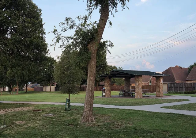 Photo 26 of Multi family home for sale at 603 Woodhaven Pl, Richardson, TX 75081 | MLS# 21295036 | Listing updated on 2026-08-17