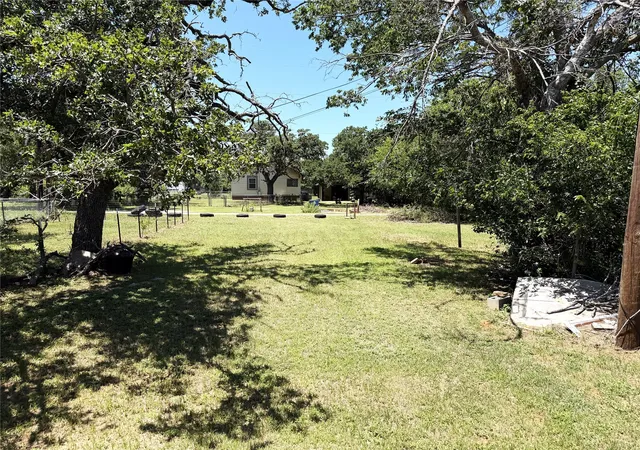Homes for sale in Cisco, TX | 707 E 23Rd St, Cisco, TX 76437 | MLS# 21300378