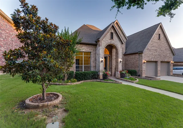Photo 3 of Sale Pending at 4804 Eddleman Dr, Fort Worth, TX 76244 | MLS# 21294766 | Listing updated on 2026-07-28