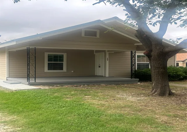Homes for sale in Bowie, TX | 314 Washington St, Bowie, TX 76230 | MLS# 21300519