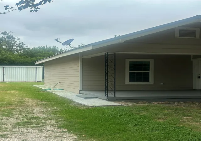 Homes for sale in Bowie, TX | 314 Washington St, Bowie, TX 76230 | MLS# 21300519