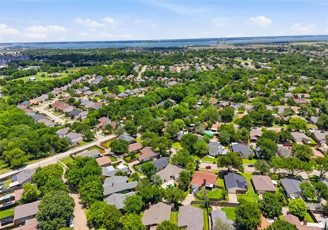 Photo 4 of Single family home for sale at 3517 Knoll Point Dr, Garland, TX 75043 | MLS# 21298269 | Listing updated on 2026-08-20