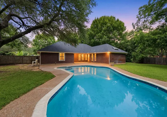 Homes for sale in Colleyville, TX | 1805 Renfro Rd, Colleyville, TX 76034 | MLS# 21299188