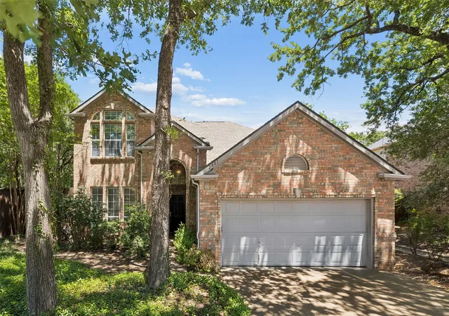 2nd image of 2401 Pinehurst Ct, Lewisville, TX 75077 | MLS# 21298397
