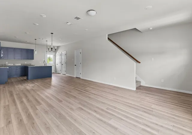 Photo 4 of Sale Pending at 3125 N Lumber St, Fort Worth, TX 76112 | MLS# 21300591 | Listing updated on 2026-08-28