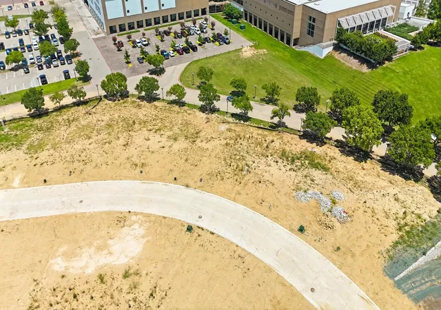 Photo 4 of Land for sale at 2212 Otter Ln, Southlake, TX 76262 | MLS# 21298168 | Listing updated on 2026-09-22
