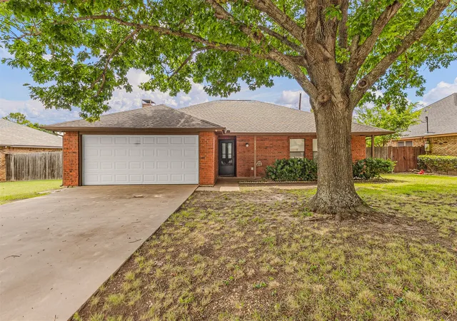 Homes for sale in Midlothian, TX | 1422 Stiles Ct, Midlothian, TX 76065 | MLS# 21298903