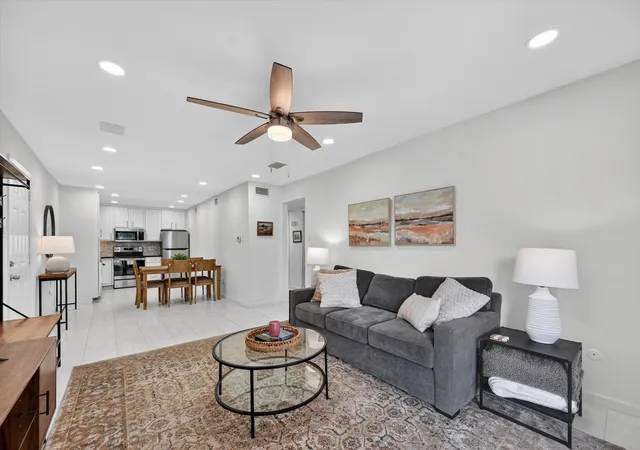 Photo 3 of Condo for sale at 5111 Skillman St #224, Dallas, TX 75206 | MLS# 21300736 | Listing updated on 2026-09-01