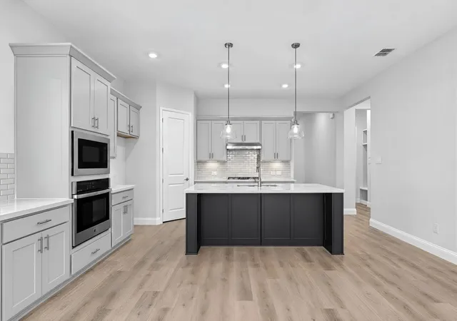Photo 2 of Single family home for sale at 522 Wisteria St, Little Elm, TX 75068 | MLS# 21291593 | Listing updated on 2026-10-05