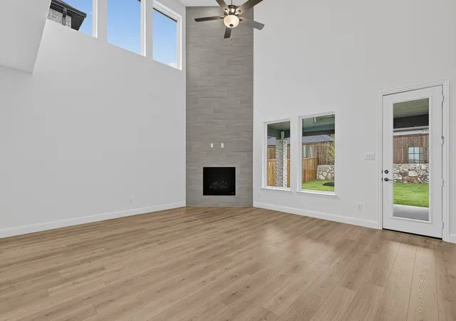 Photo 3 of Single family home for sale at 511 Wisteria St, Little Elm, TX 75068 | MLS# 21287548 | Listing updated on 2026-10-05