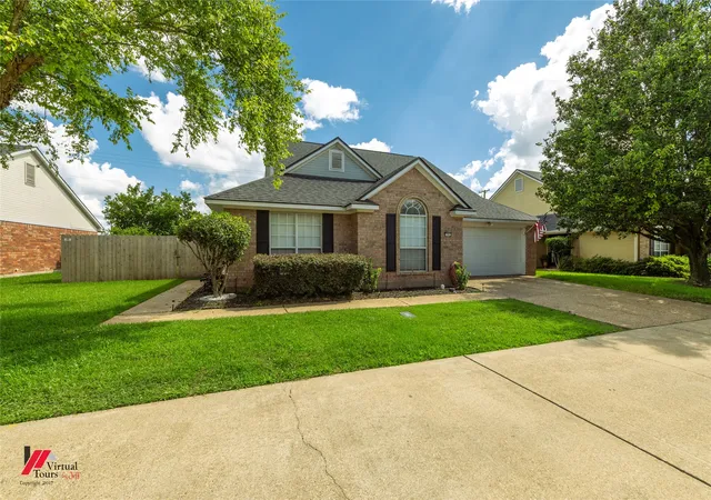 2nd image of 195 Kings Xing, Shreveport, LA 71105 | MLS# 21300772