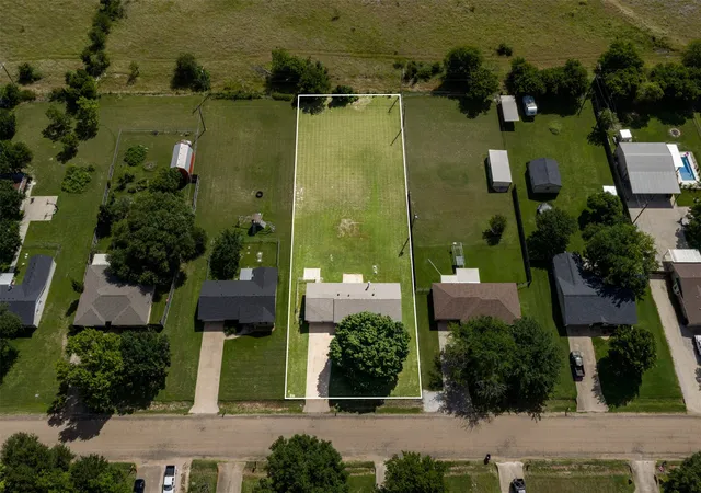 Homes for sale in Lorena, TX | 211 Cindy Ann St, Lorena, TX 76655 | MLS# 21300732