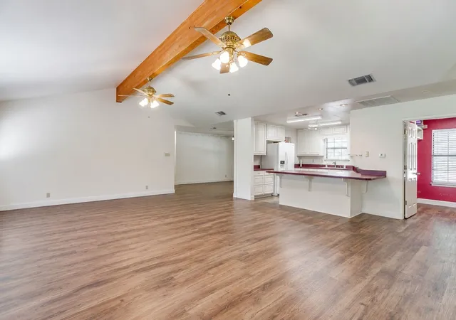 Homes for sale in Weatherford, TX | 1110 Jones Rd, Weatherford, TX 76088 | MLS# 21299748