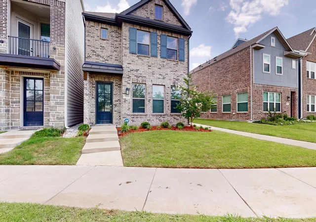 Photo 3 of Townhouse for sale at 7539 Edgeware Rd, Dallas, TX 75228 | MLS# 21253224 | Listing updated on 2026-09-04