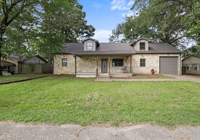 Photo 3 of Sale Pending at 131 Katy, Emory, TX 75440 | MLS# 21300410 | Listing updated on 2026-08-22
