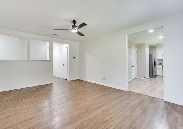 Photo 3 of Sale Pending at 433 Linda Dr, Burleson, TX 76028 | MLS# 21298461 | Listing updated on 2026-07-21