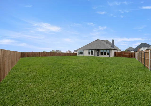 27th image of 241 Pine Leaf Trl, Waxahachie, TX 75165 | MLS# 21300886