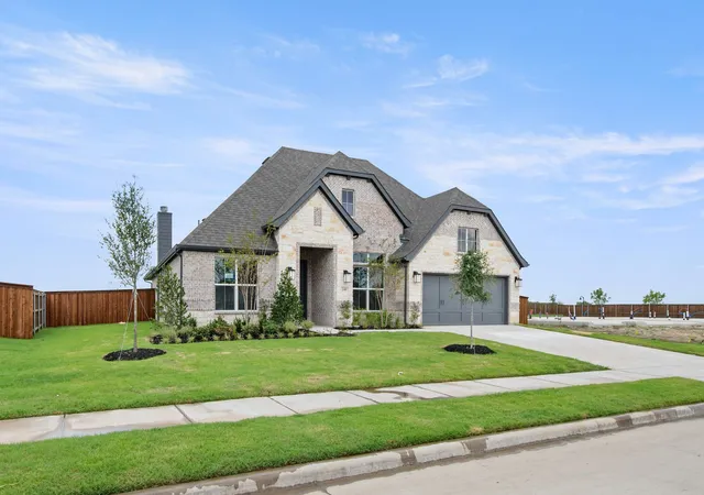 2nd image of 241 Pine Leaf Trl, Waxahachie, TX 75165 | MLS# 21300886