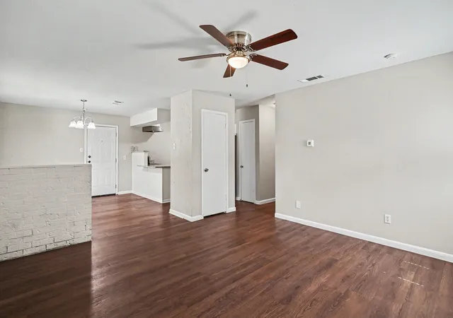 Photo 3 of Single family home for sale at 809 E Bovell St, Crowley, TX 76036 | MLS# 21292732 | Listing updated on 2026-08-22