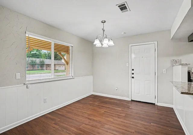 Photo 4 of Single family home for sale at 809 E Bovell St, Crowley, TX 76036 | MLS# 21292732 | Listing updated on 2026-08-22