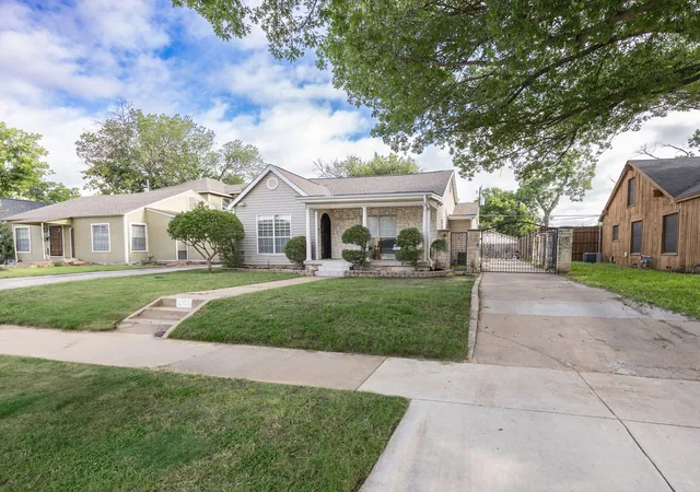 Photo 1 of Sale Pending at 2705 Yucca Ave, Fort Worth, TX 76111 | MLS# 21300666 | Listing updated on 2026-07-15