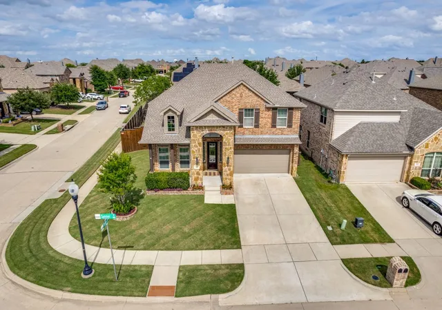 Homes for sale in Mc Kinney, TX | 401 Tanner Sq, Mc Kinney, TX 75072 | MLS# 21300061
