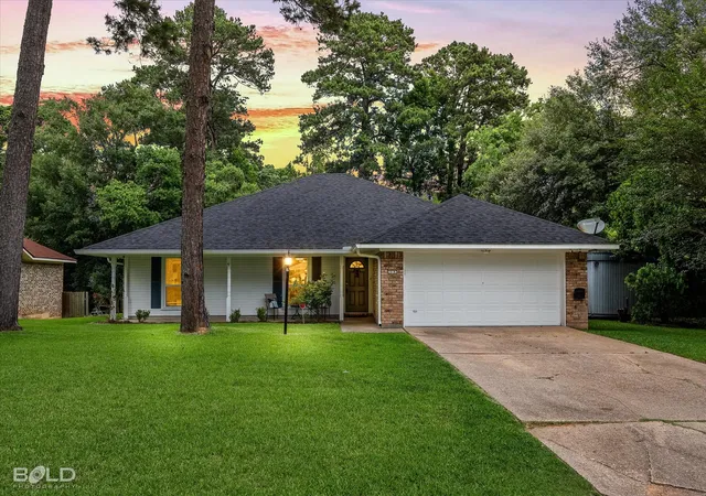 1st image of 914 Edgefield Dr, Shreveport, LA 71118 | MLS# 21300952
