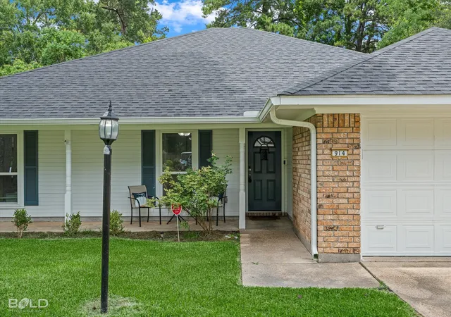 2nd image of 914 Edgefield Dr, Shreveport, LA 71118 | MLS# 21300952
