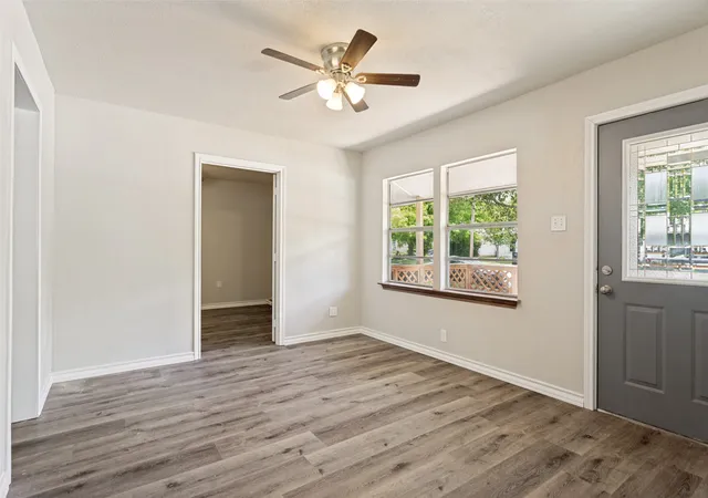 Photo 2 of Single family home for sale at 417 Marengo St, Cleburne, TX 76033 | MLS# 21299243 | Listing updated on 2026-08-22