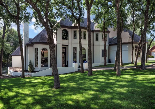 Photo 3 of Mansion for sale at 3812 Hidden Trl, Flower Mound, TX 75022 | MLS# 21295665 | Listing updated on 2026-08-20