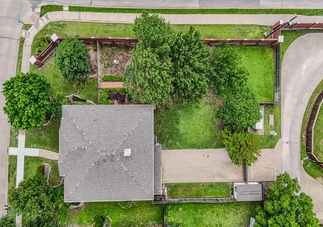 Homes for sale in Mesquite, TX | 2177 Lone Pecan Dr, Mesquite, TX 75181 | MLS# 21298116
