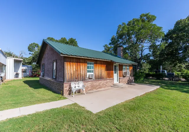 Homes for sale in Clyde, TX | 2143 County Road 113, Clyde, TX 79510 | MLS# 21300928
