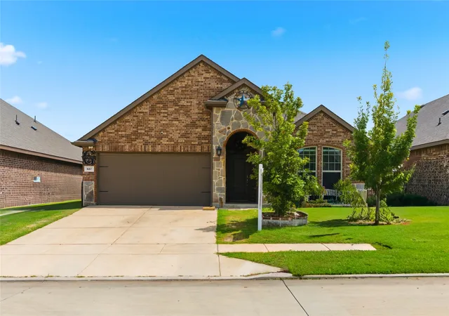 Photo 1 of Single family home for sale at 527 Francis Ln, Royse City, TX 75189 | MLS# 21301035 | Listing updated on 2026-07-27