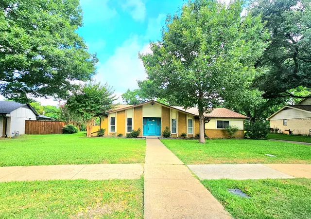 Homes for sale in Richardson, TX | 1929 Deep Valley Dr, Richardson, TX 75080 | MLS# 21299965