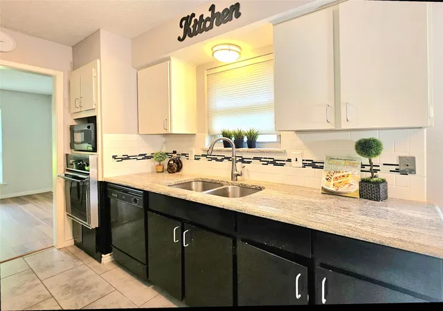 Homes for sale in Richardson, TX | 1929 Deep Valley Dr, Richardson, TX 75080 | MLS# 21299965