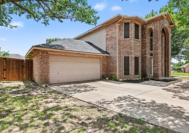 Photo 3 of Single family home for sale at 7654 Moss Ct, North Richland Hills, TX 76182 | MLS# 21300528 | Listing updated on 2026-08-22